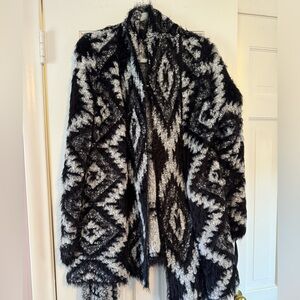 Trendology Aztec black and grey open sweater